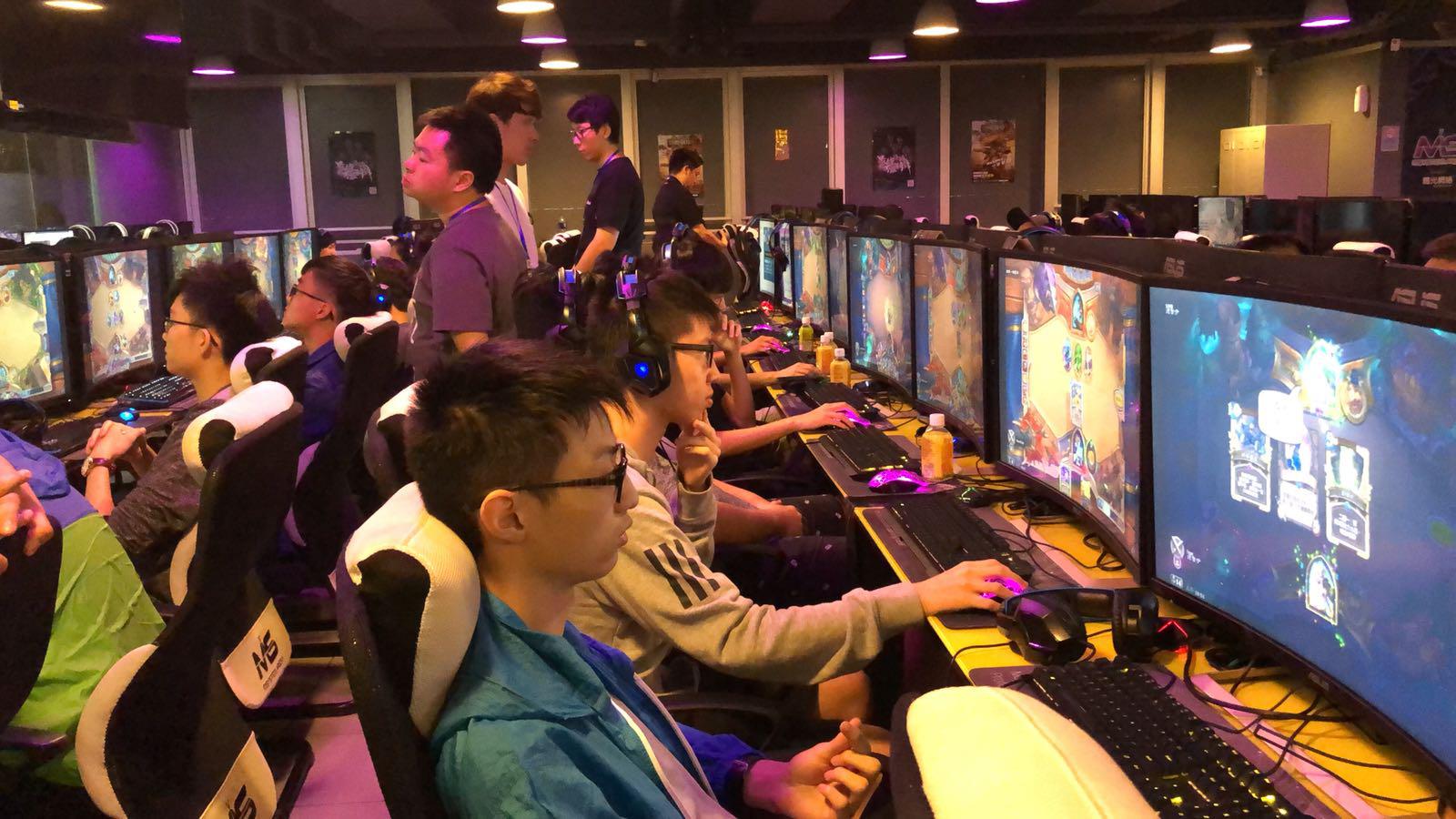 而免签阿尔 而免签阿尔