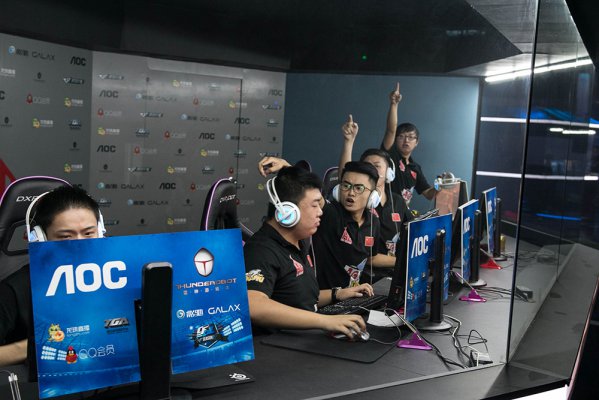 能够在瞬间 能够在瞬间